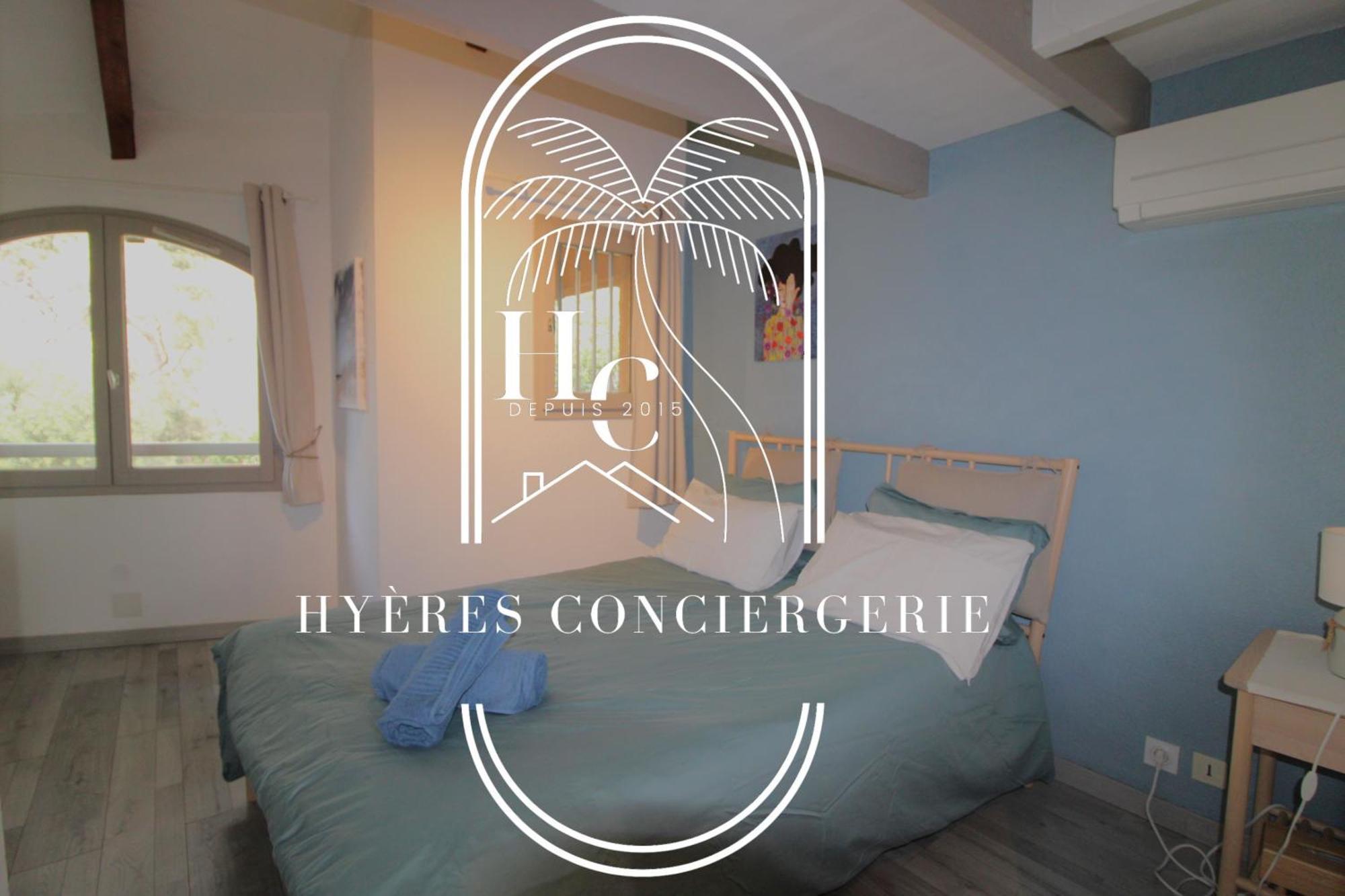 Appartement Triplex Le Port d'Hyères-400m-CLIM/WIFI/PARKING Extérieur photo
